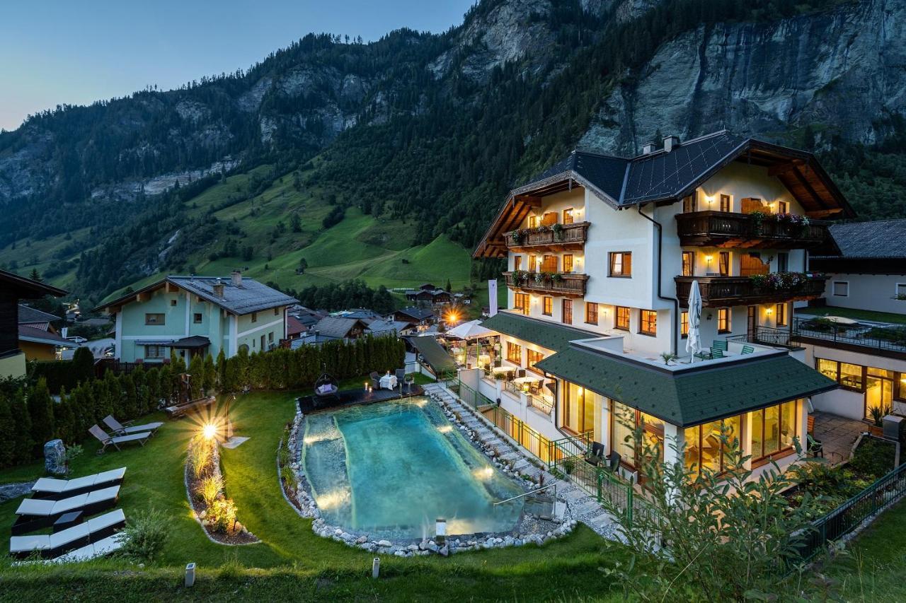 Naturhotel Huettenwirt Im Grossarltal Hüttschlag Zewnętrze zdjęcie